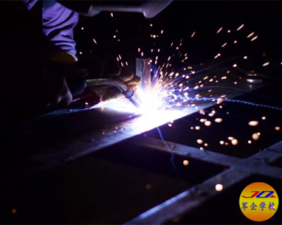 新疆专业电焊培训