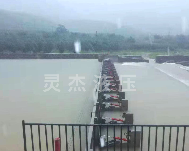 南京液壓翻板閘門3米高6米寬撫州