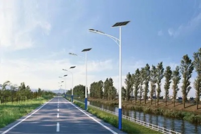 让新疆太阳能路灯厂家说说太阳能路灯选一体灯，二体灯，分体灯哪个好（上）
