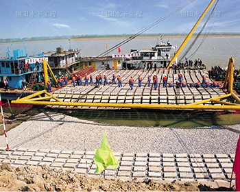 南京江心洲鉸鏈排工程