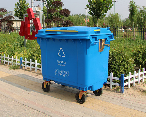 分类垃圾桶厂家：垃圾桶带盖子的好处有哪些？