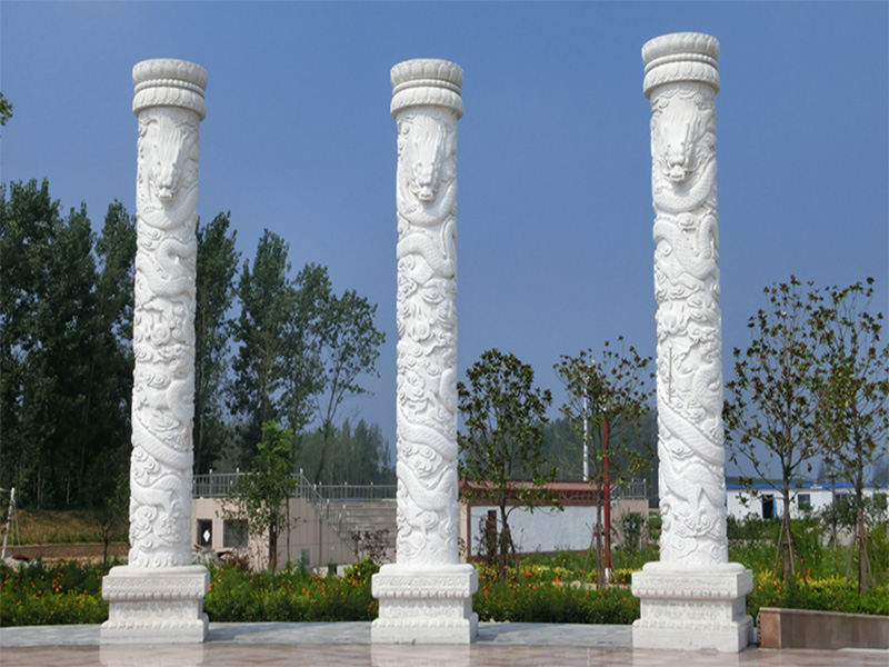 威海石雕龍柱