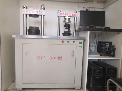 DYE-300型水泥全自动抗压（抗折）试验机