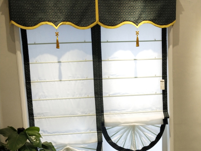 金普新区罗马帘窗帘的介绍和安装技巧