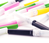 Disposable pen holder type blood sampling needle