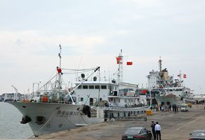 荣远公司更新改造两艘灯光围网渔船首赴印度洋渔场作业