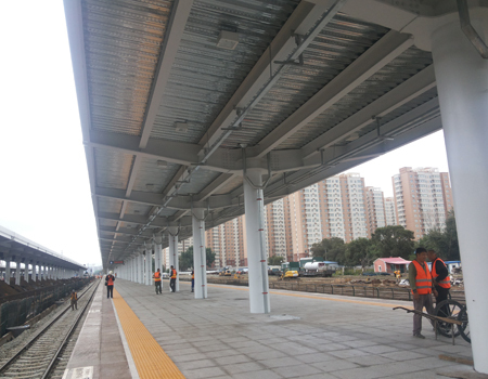牡丹江高铁站台