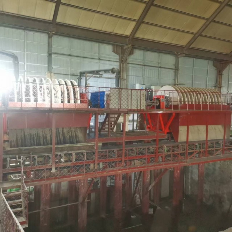 河北铸合集团兴隆县矿业有限公司盘式过滤机使用现场