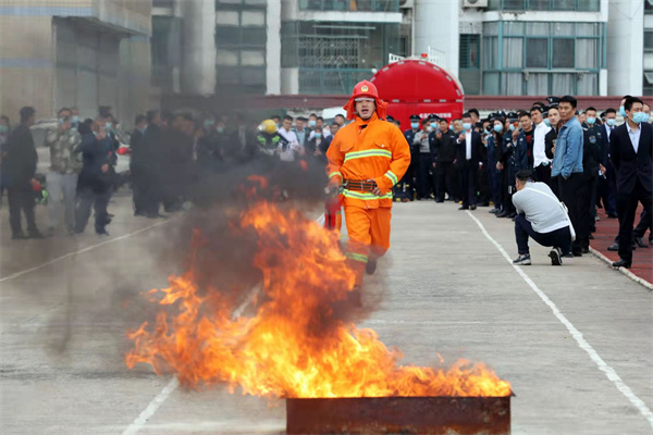 新疆消防
