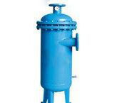 High-efficiency oil-water separator