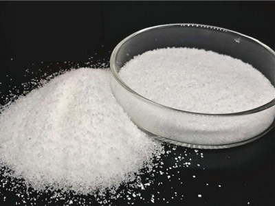 高純聚丙烯酰胺在中性和酸性條件下具有增稠作用