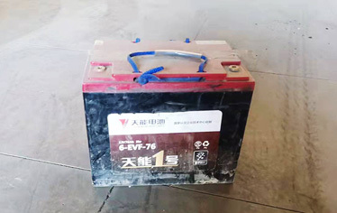 上海电轿车电瓶