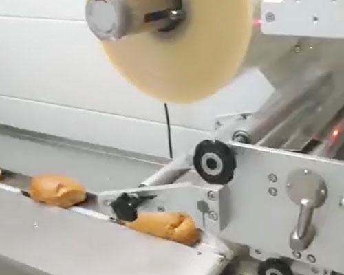 面包自动包装机