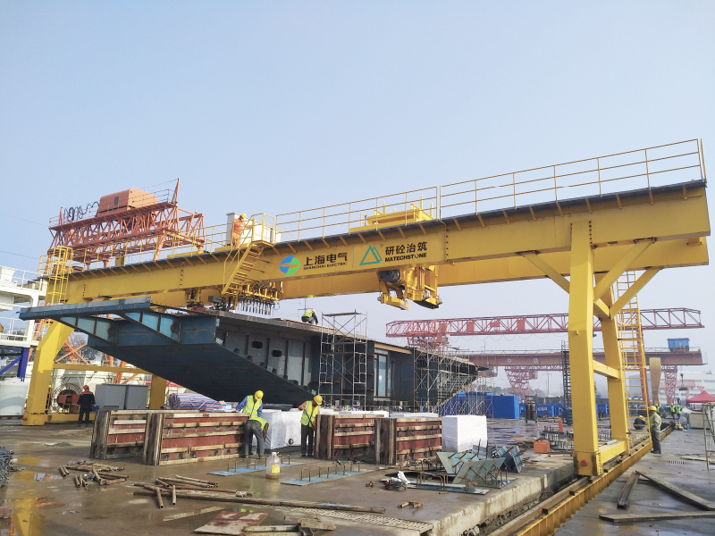 南京五橋橋面板濕接縫施工成套生產裝備