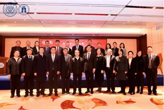 親禾集團董事長鄧華擔任重慶大學經濟與管理學院第三屆職業導師委員會主席