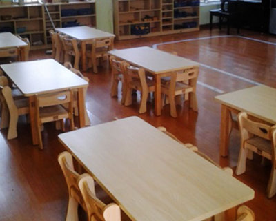 济南木制幼儿园桌椅