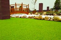 在炎热的夏天，吉林人造草坪厂家休闲草给生活带来清爽