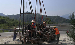 張(zhang)承高速承德段灰土擠密樁施工