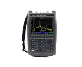 N9913A FieldFox手持式微波分析仪，4 GHz