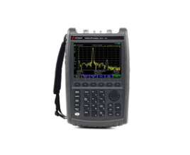 N9915A FieldFox手持式微波分析仪，9 GHz