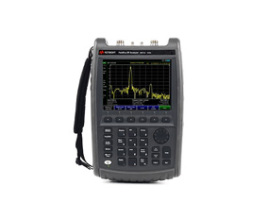 N9917A FieldFox 手持式微波分析仪，18 GHz