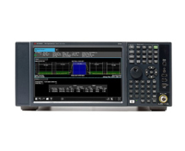 N9000B 9 kHz 至 26.5 GHz CXA 信号分析仪，多点触控