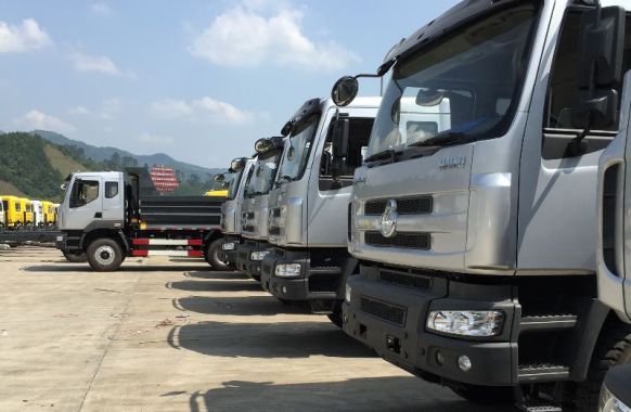 450 trucks customs clearance service