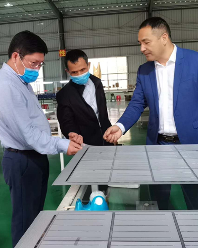 Leaders of the development and Reform Commission of Lingshan County visited our company for inspection and guidance