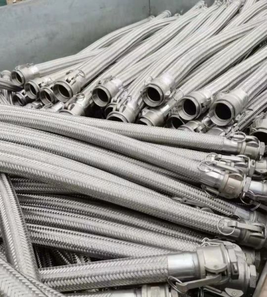 廠家分享如何選擇不銹鋼金屬軟管的長度？