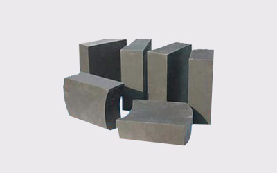 Magnesium-carbon brick