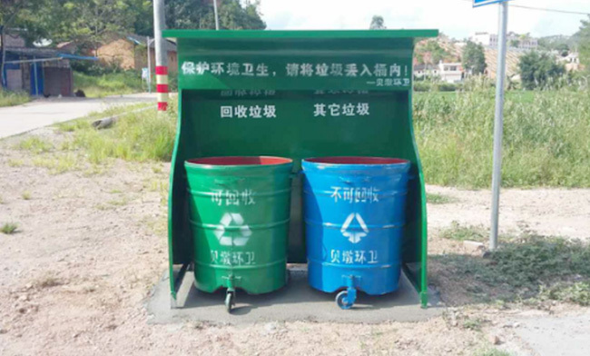 貝墩鎮政府-給垃圾桶安個“家”