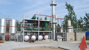 环保型蒸馏提纯设备置与土法炼油的比较