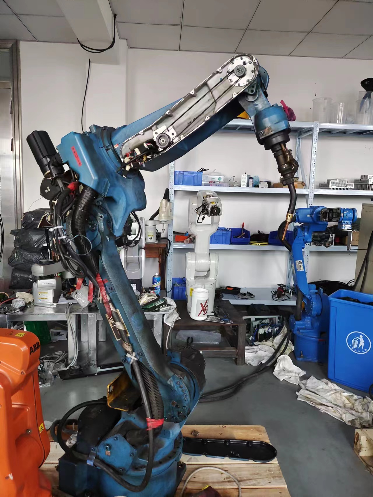 安川机器人维修