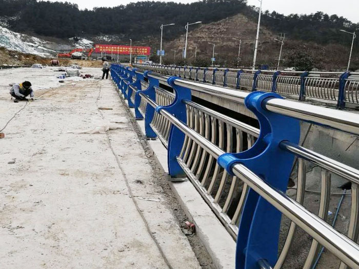 贵州304不锈钢桥梁栏杆