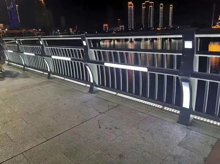 安徽桥梁灯光护栏