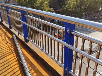湖南不锈钢桥梁护栏厂家在进行安装完成之后要进行哪些检查呢?