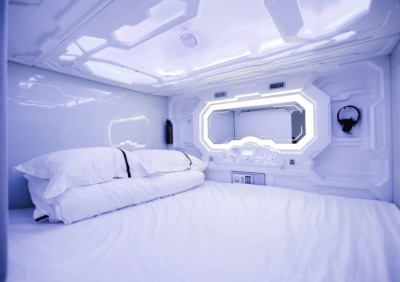 新疆太空舱中的温度和湿度控制系统是否能够提供舒适的生活环境？