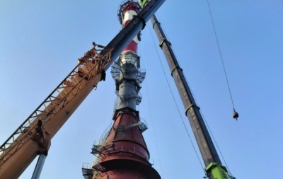 我司内蒙阿拉善500T/h锅炉超低排放项目脱硫塔顺利封顶