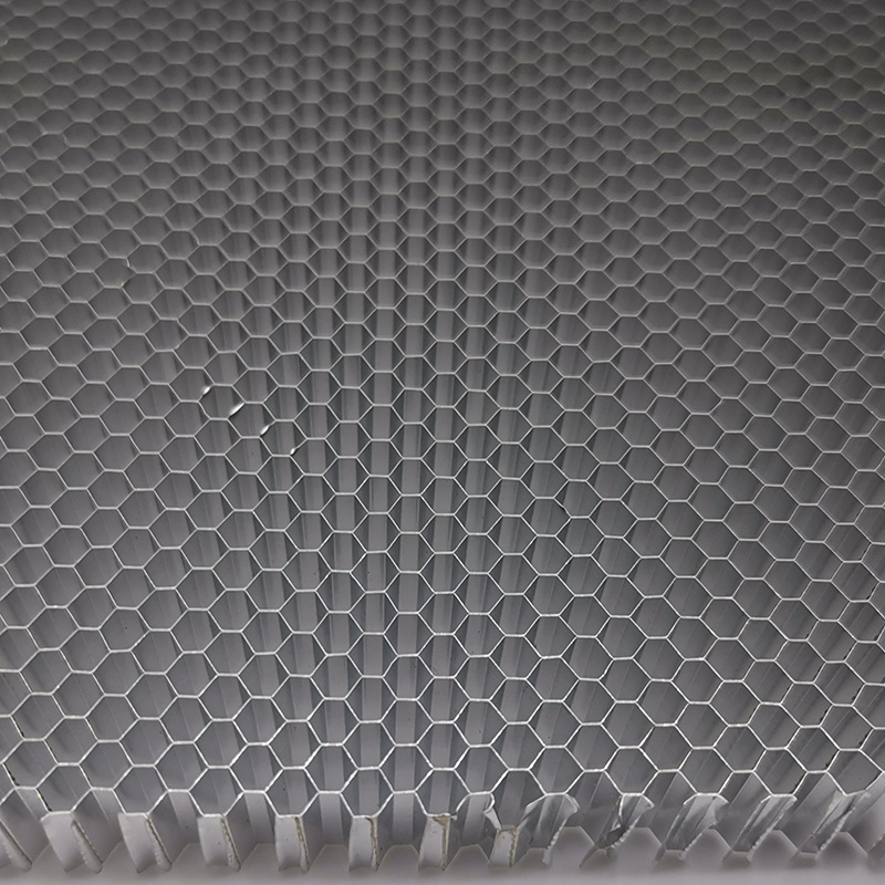 三维铝蜂窝芯复合板的优势