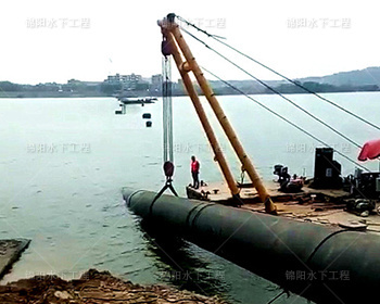 黑龙江自来水管道水下安装公司