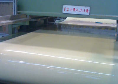 Cutting resistant conveyor belt