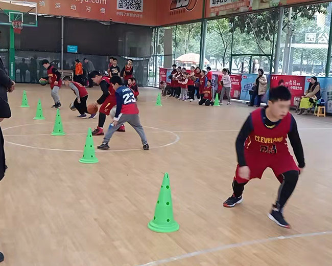 重庆篮球培训中心