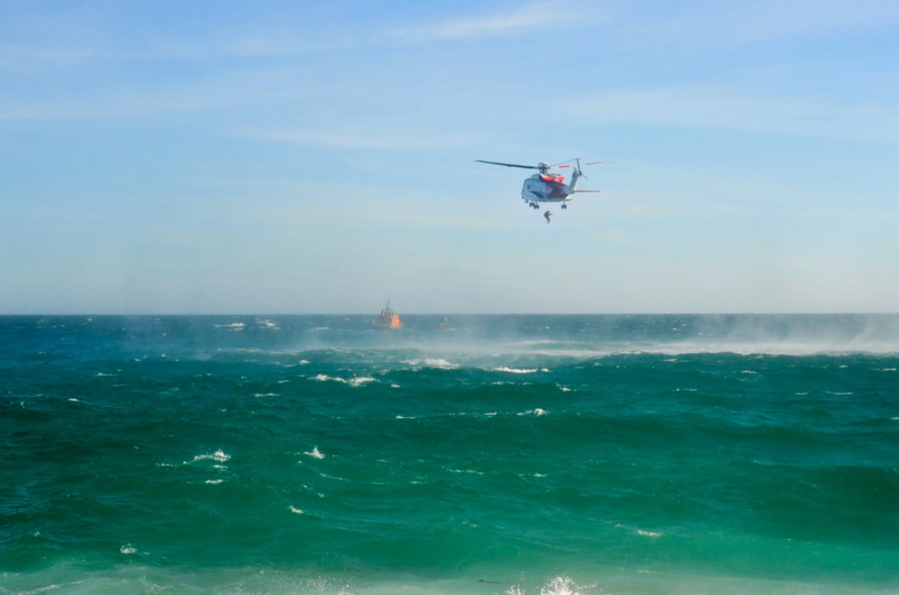 提高直升机在搜救任务中的可视度