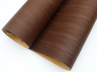 天然木皮在舒适度和温度感受上有何特点？