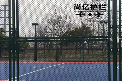 体育场铁丝网护栏网网球场围网