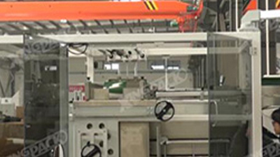 塑胶水杯机器人开箱码垛智能包装生产线