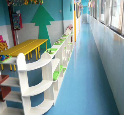 幼儿园塑胶地板施工安装