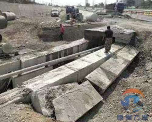 新疆专业防撞墙切割拆除公司
