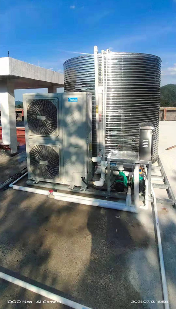 空气能一体化热水器