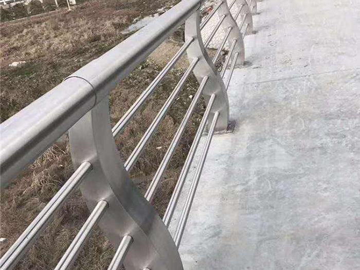 湖北不锈钢扶手护栏